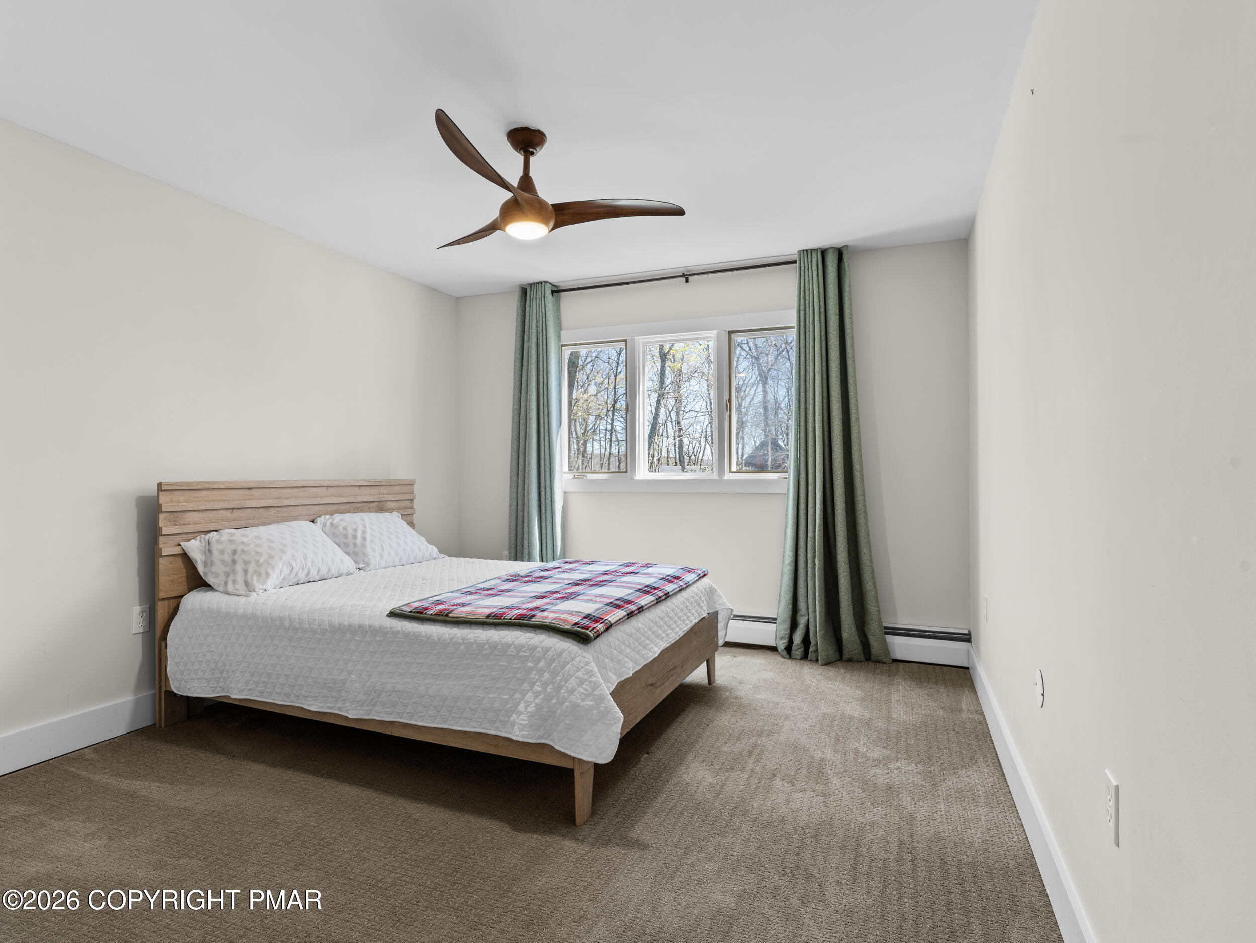 109 Luton Court Bushkill, PA 18324 - Photo 58 of 84 54_109 luton court -52