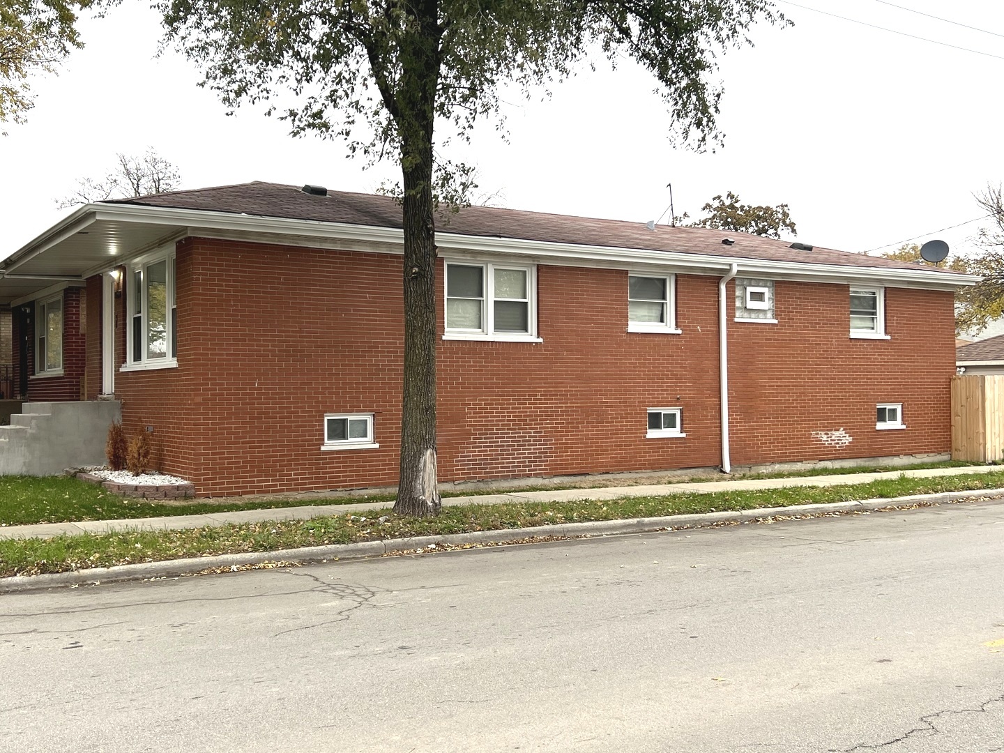 7359 South May Street Chicago, IL 60621 - Photo 3 of 19 Gallery Image 3