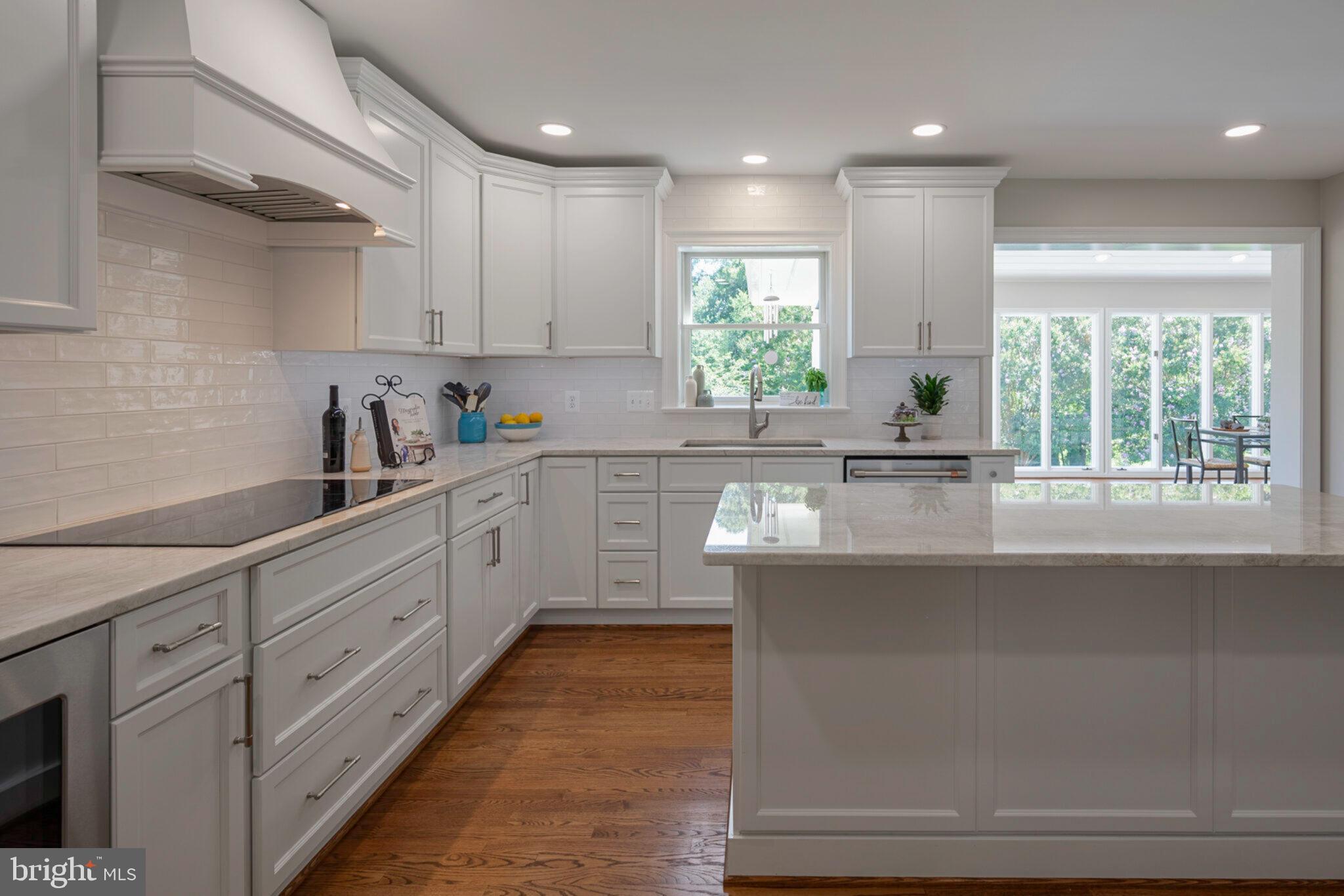 13111 Springdale Estates Road Clifton, VA 20124 - Photo 20 of 109 Sleek, Contemporary and Captivating Views