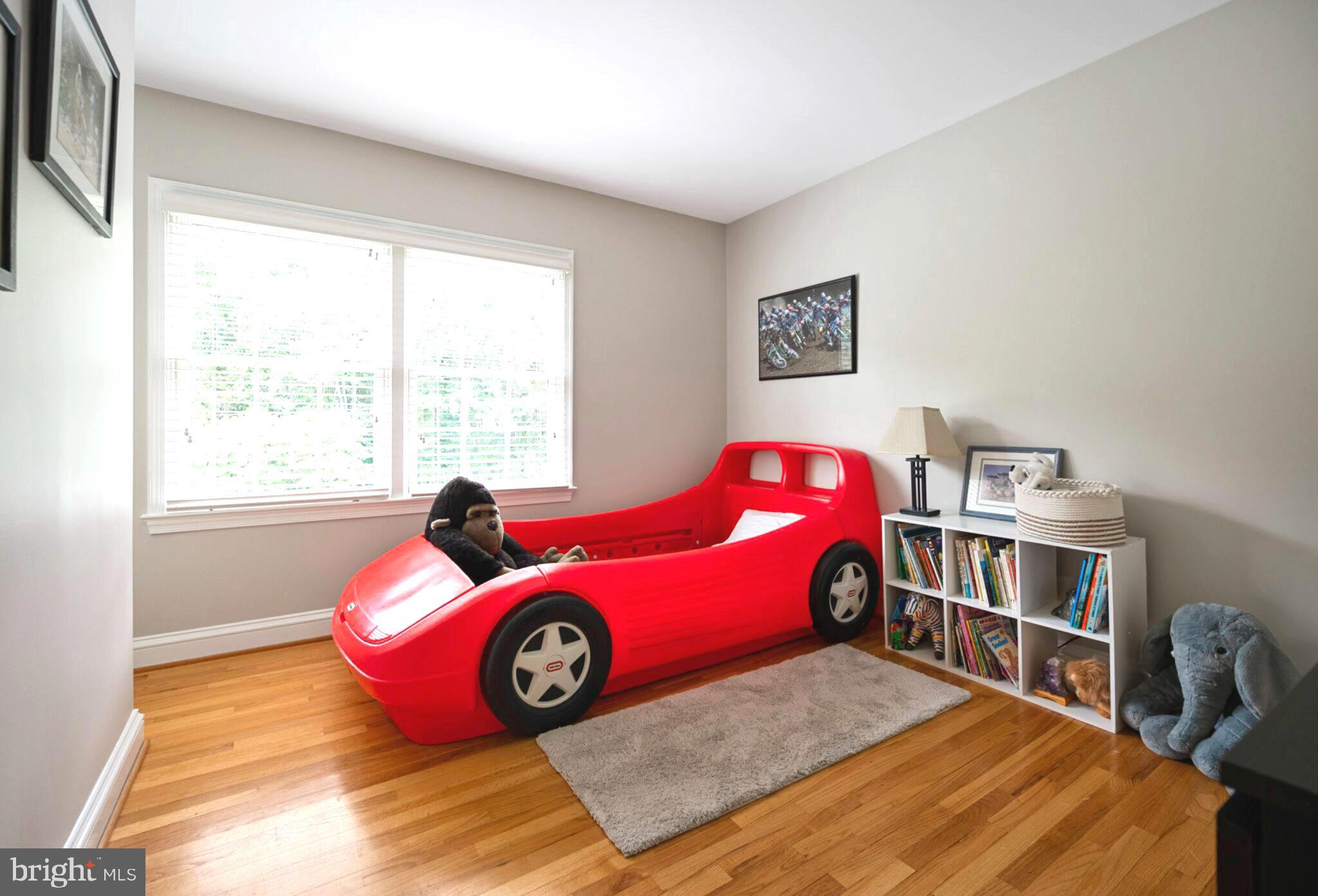 13111 Springdale Estates Road Clifton, VA 20124 - Photo 51 of 109 Upper Level Bedroom 5 of 5 - Zoom into bedtime