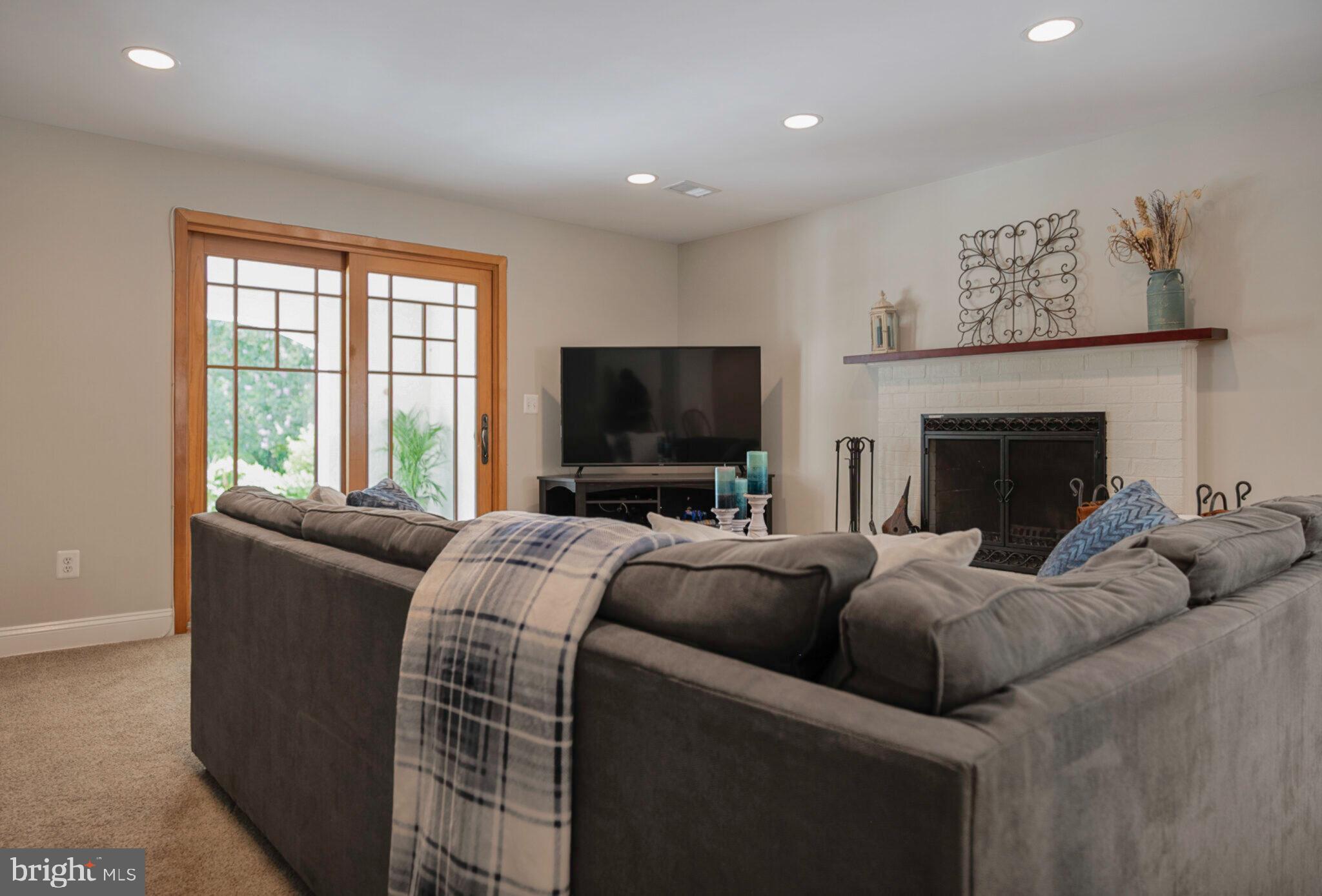 13111 Springdale Estates Road Clifton, VA 20124 - Photo 58 of 109 Unwind and chill out for a while