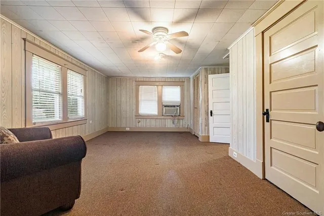 $235,000 | 2588 Delta Downs Drive, Vinton, LA 70668