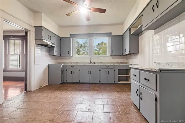 $235,000 | 2588 Delta Downs Drive, Vinton, LA 70668