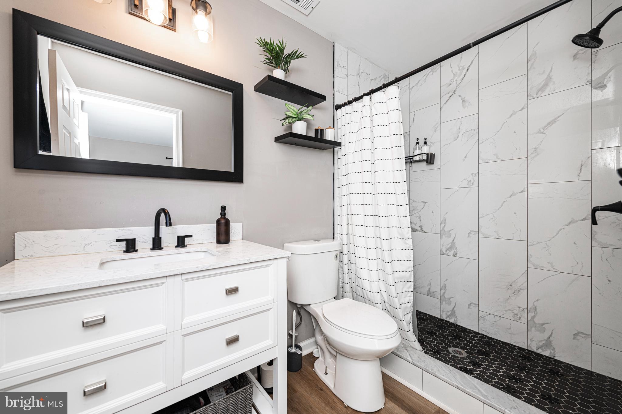 527 May Street Pottstown, PA 19464 - Photo 22 of 43 Primary Ensuite Bath