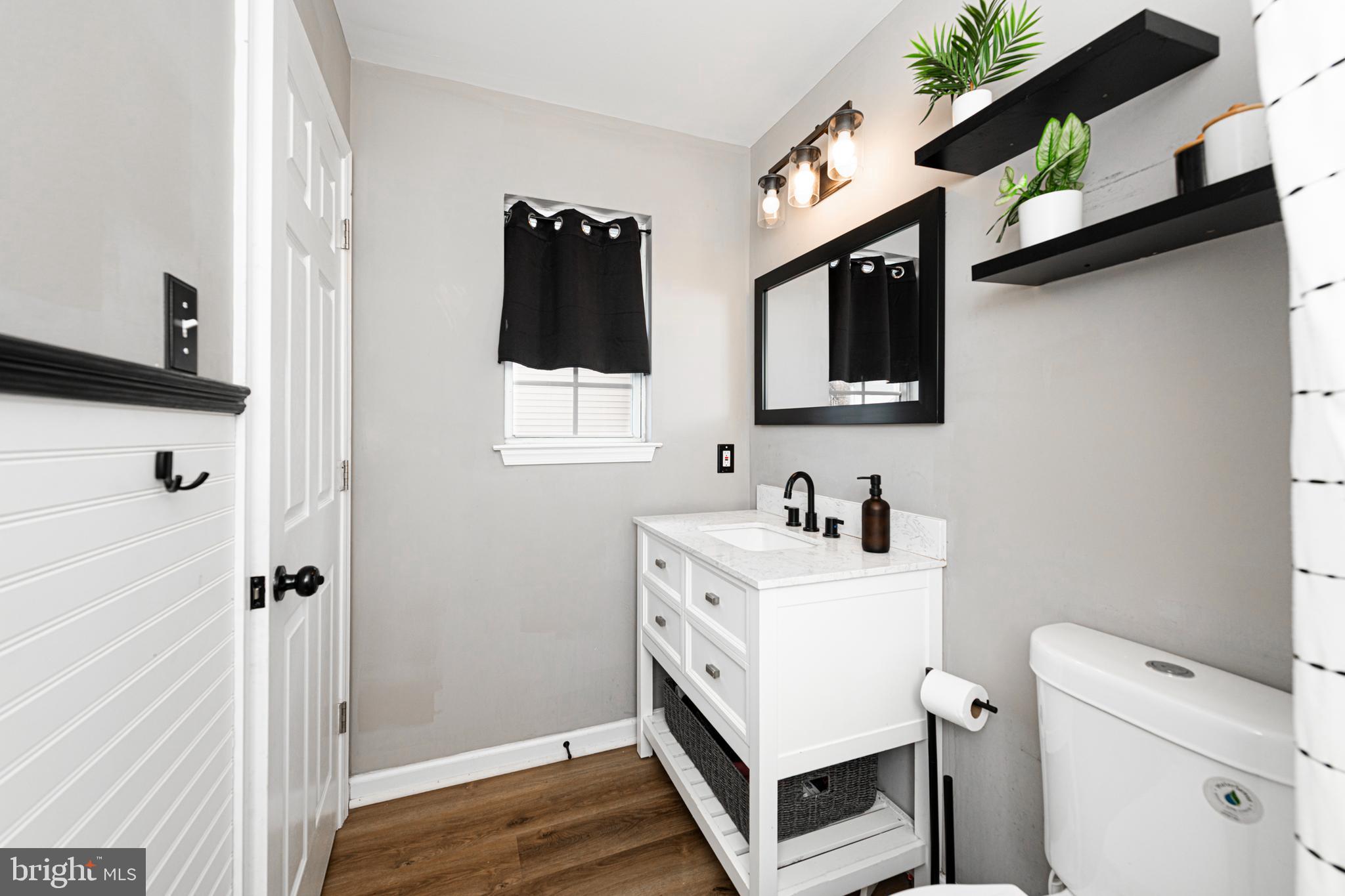 527 May Street Pottstown, PA 19464 - Photo 23 of 43 Primary Ensuite Bath