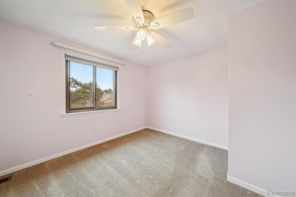 2275 Highsplint Drive Rochester Hills, MI 48307 - Photo 19 of 40 Gallery Image 19