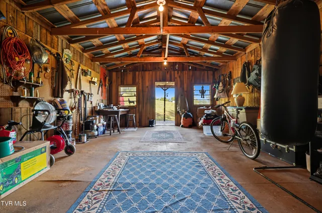 $339,900 | 17363 Primrose Lane, Abingdon, VA 24210