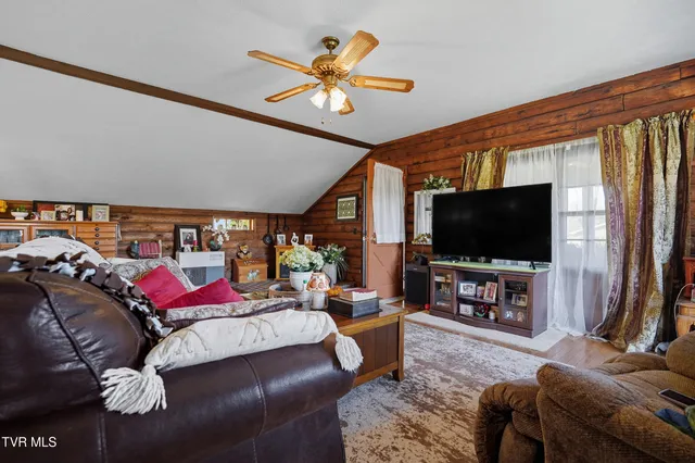 $339,900 | 17363 Primrose Lane, Abingdon, VA 24210