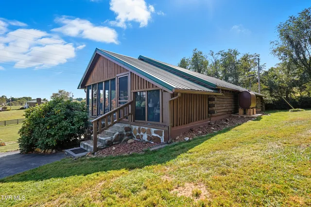 $339,900 | 17363 Primrose Lane, Abingdon, VA 24210