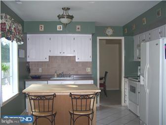 9 Glascow Road Westampton, NJ 08060 - Photo 4 of 12 Kitchen