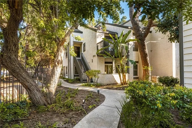 $664,999 | 2542 West MacArthur Boulevard, Unit 143, Santa Ana, CA 92704