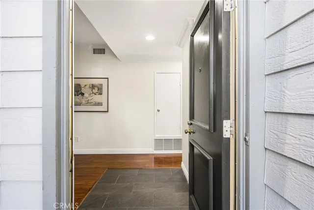 $664,999 | 2542 West MacArthur Boulevard, Unit 143, Santa Ana, CA 92704