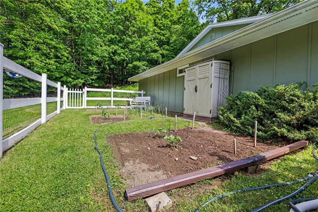 1722 Strong Road Victor, NY 14564 - Photo 17 of 33 Side area off of the pool offers the perfect spot