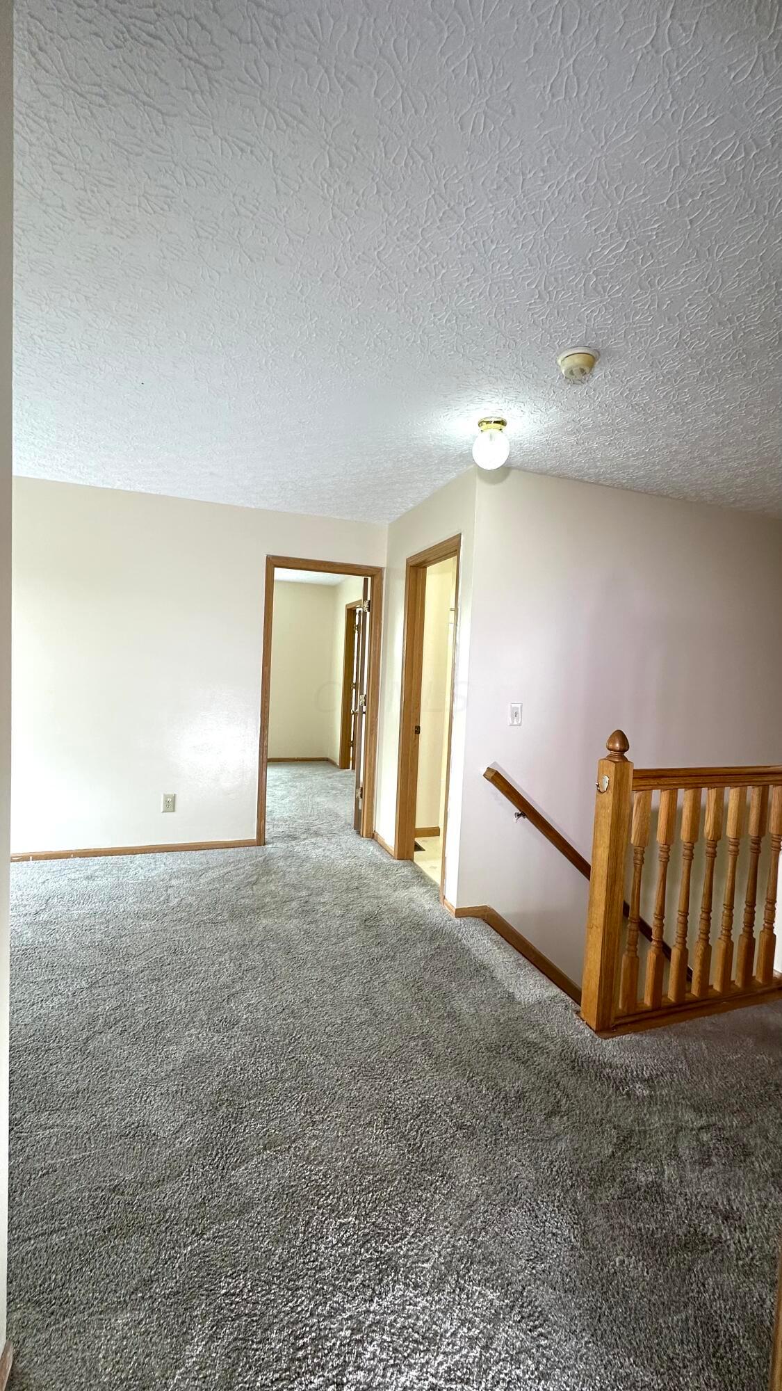 2746 Northwold Road Columbus, OH 43231 - Photo 11 of 31 stair