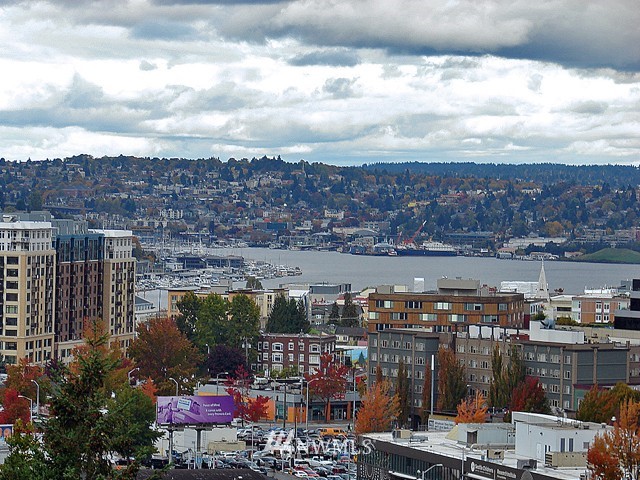 1400 Hubbell Place, Unit 1304 Seattle, WA 98101 - Photo 4 of 15