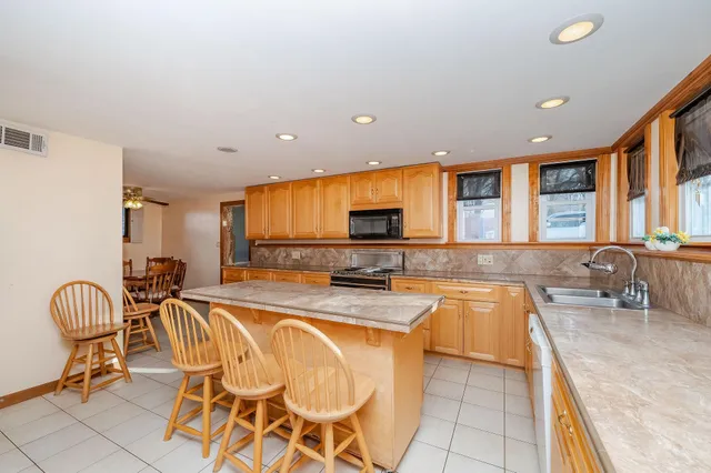 $559,000 | 731 Hilldale Avenue, Haverhill, MA 01832