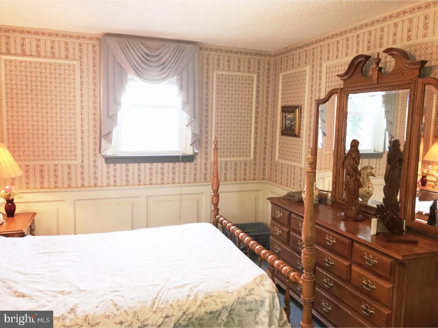 2021 Tomlinson Road Philadelphia, PA 19116 - Photo 13 of 25 Bedroom - Main