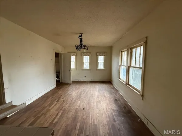$89,900 | 105 Central Avenue, Marble Hill, MO 63764