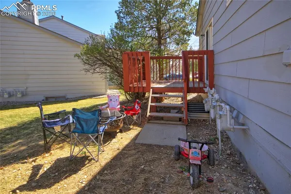 a view of outdoor space yard and patio