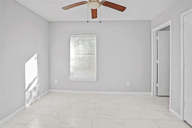 $800 | 1803 Oak Street, Unit 11, La Marque, TX 77568