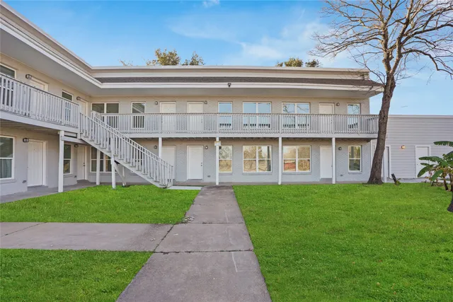 $800 | 1803 Oak Street, Unit 11, La Marque, TX 77568