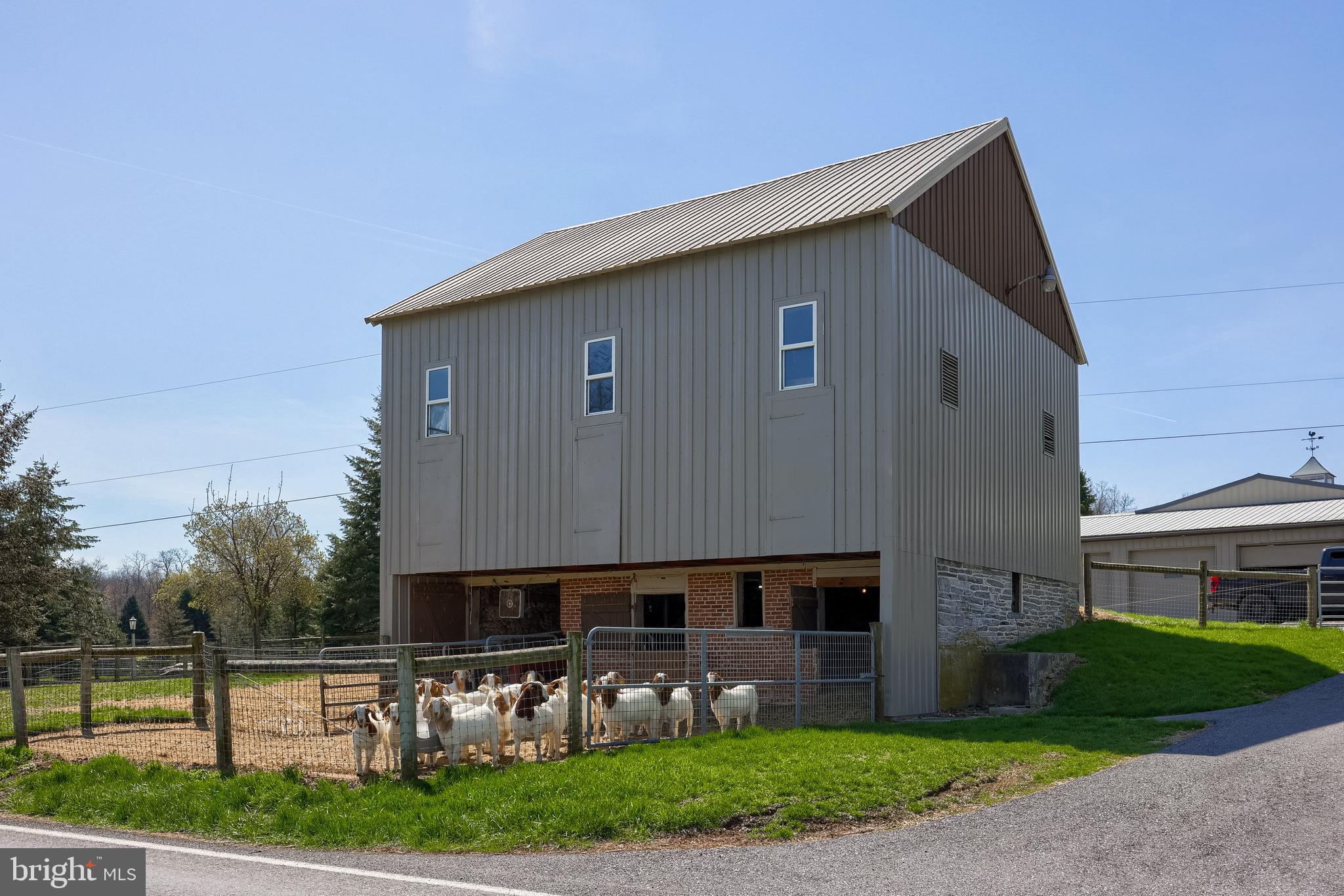 841 Stracks Dam Road Myerstown, PA 17067 - Photo 22 of 147 Bank Barn @ 841