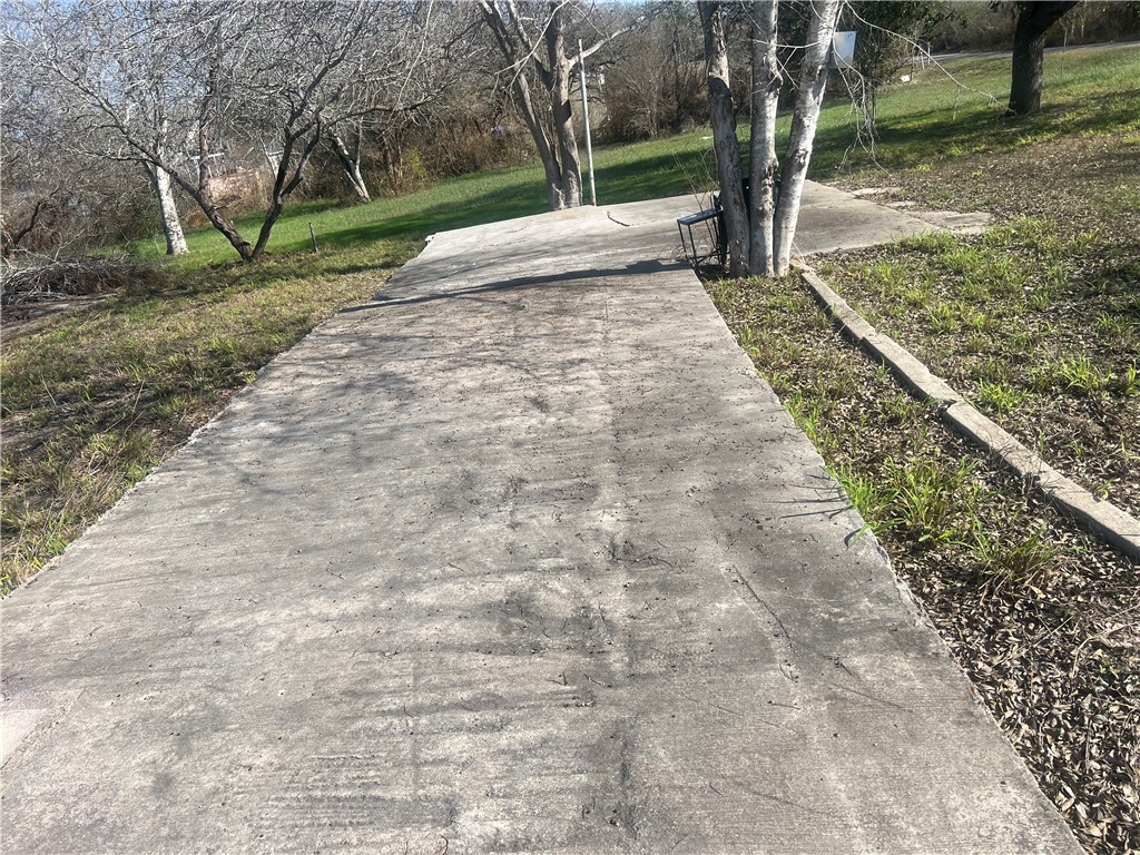 9561 County Road 509 Mathis, TX 78368 - Photo 21 of 23