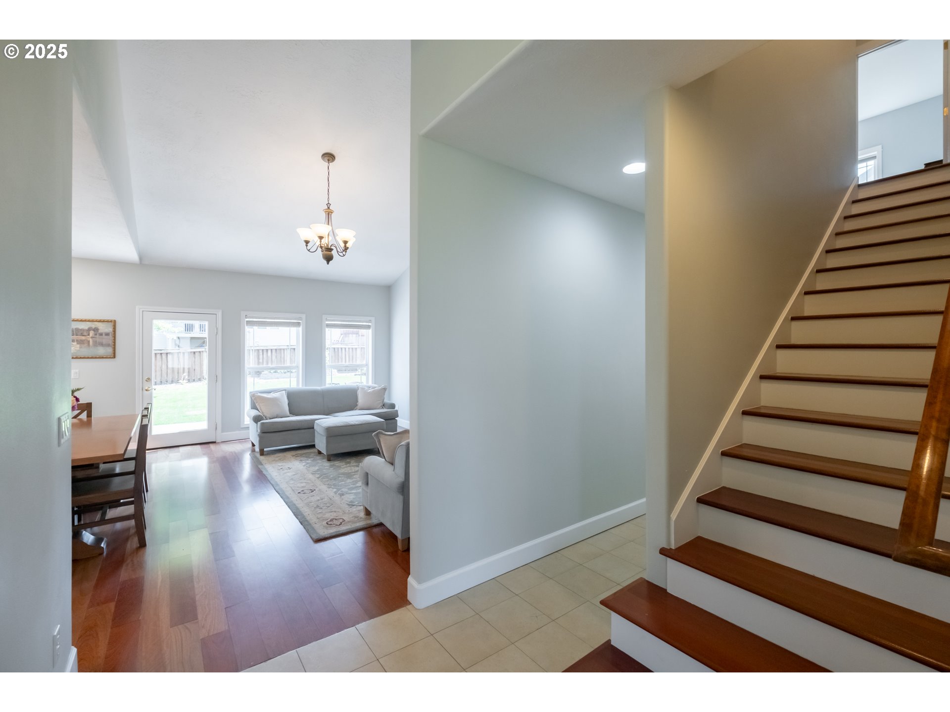 1435 Northwest Ashley Drive Albany, OR 97321 - Photo 4 of 44 a living room with furniture and wooden floor