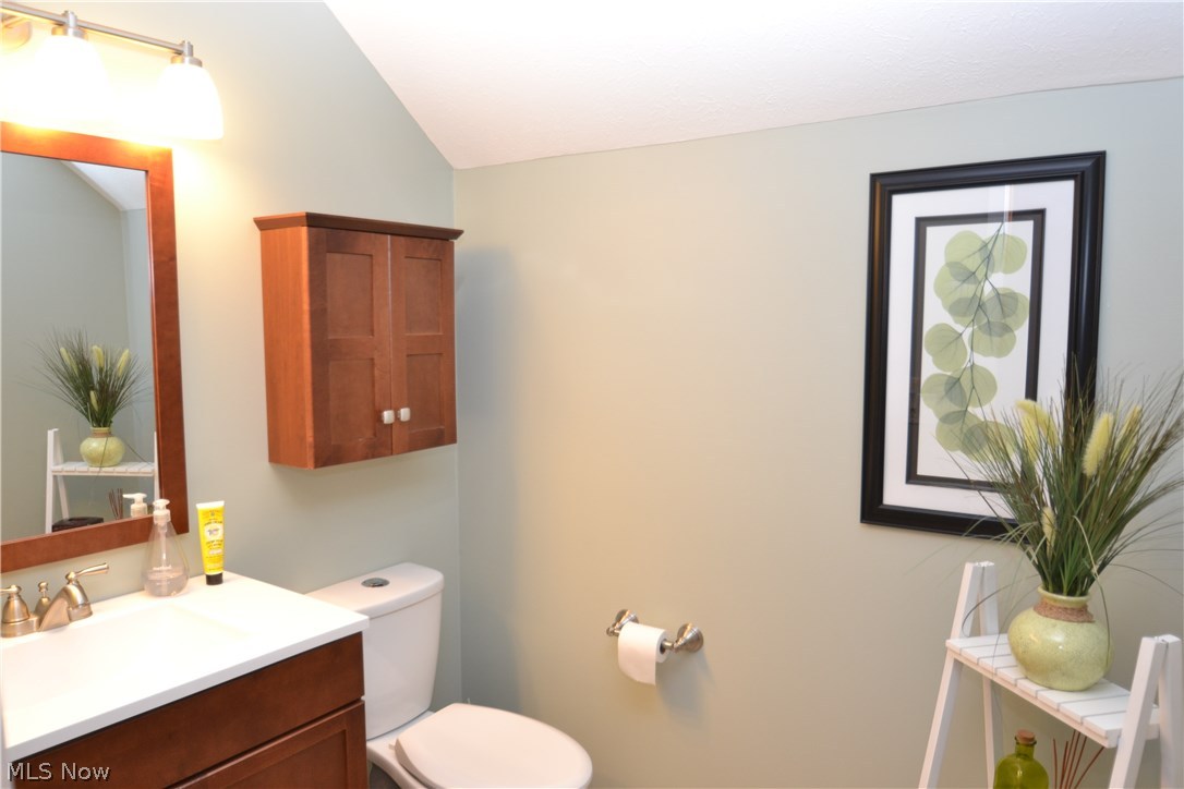 33578 Bainbridge Road North Ridgeville, OH 44039 - Photo 15 of 26
