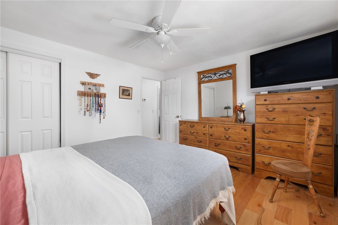 25 Webb Avenue Warwick, RI 02889 - Photo 14 of 32