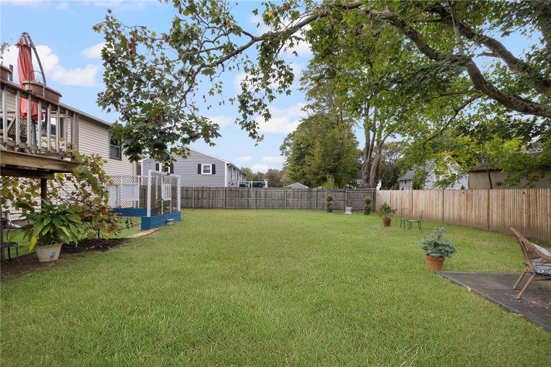 25 Webb Avenue Warwick, RI 02889 - Photo 24 of 32