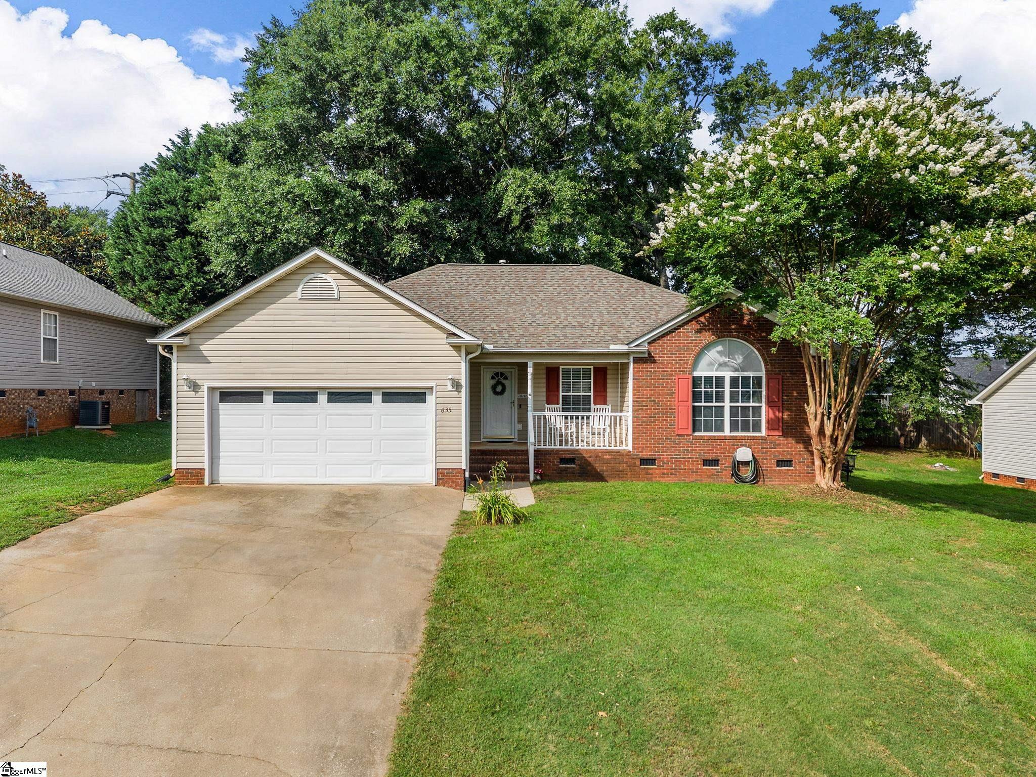635 Shadow Dance Lane Boiling Springs, SC 29316 - Photo 1 of 35