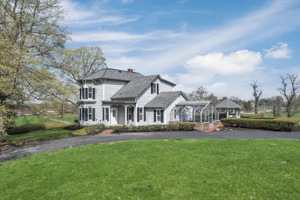 $680,000 | 799 James Road, Granville, OH 43023