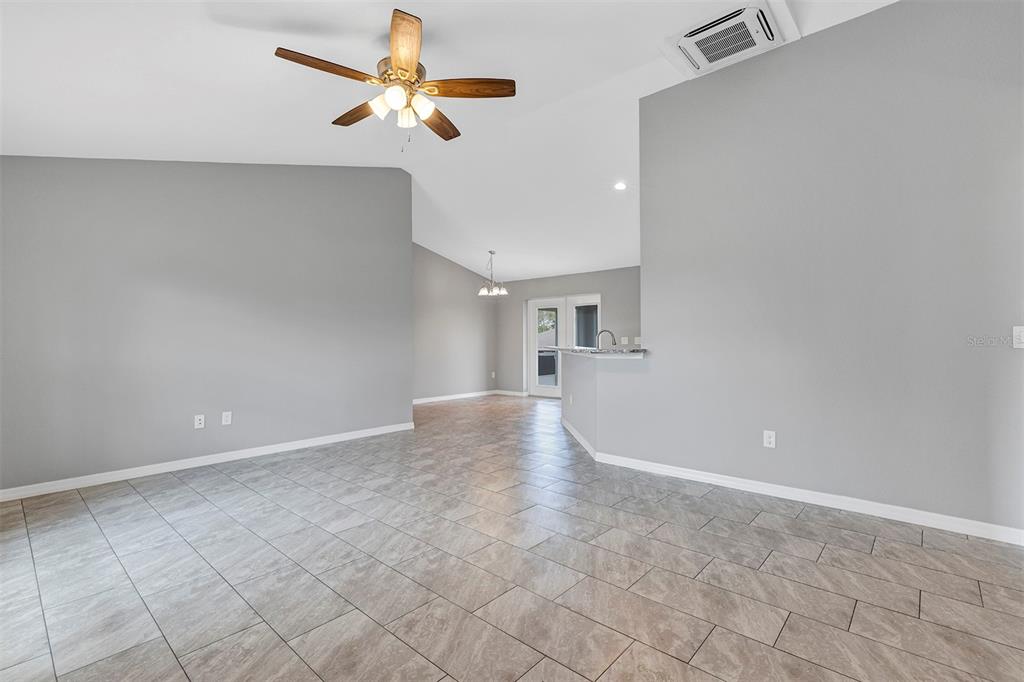 4830 166th Loop Ocala, FL 34473 - Photo 3 of 37 Gallery Image 3
