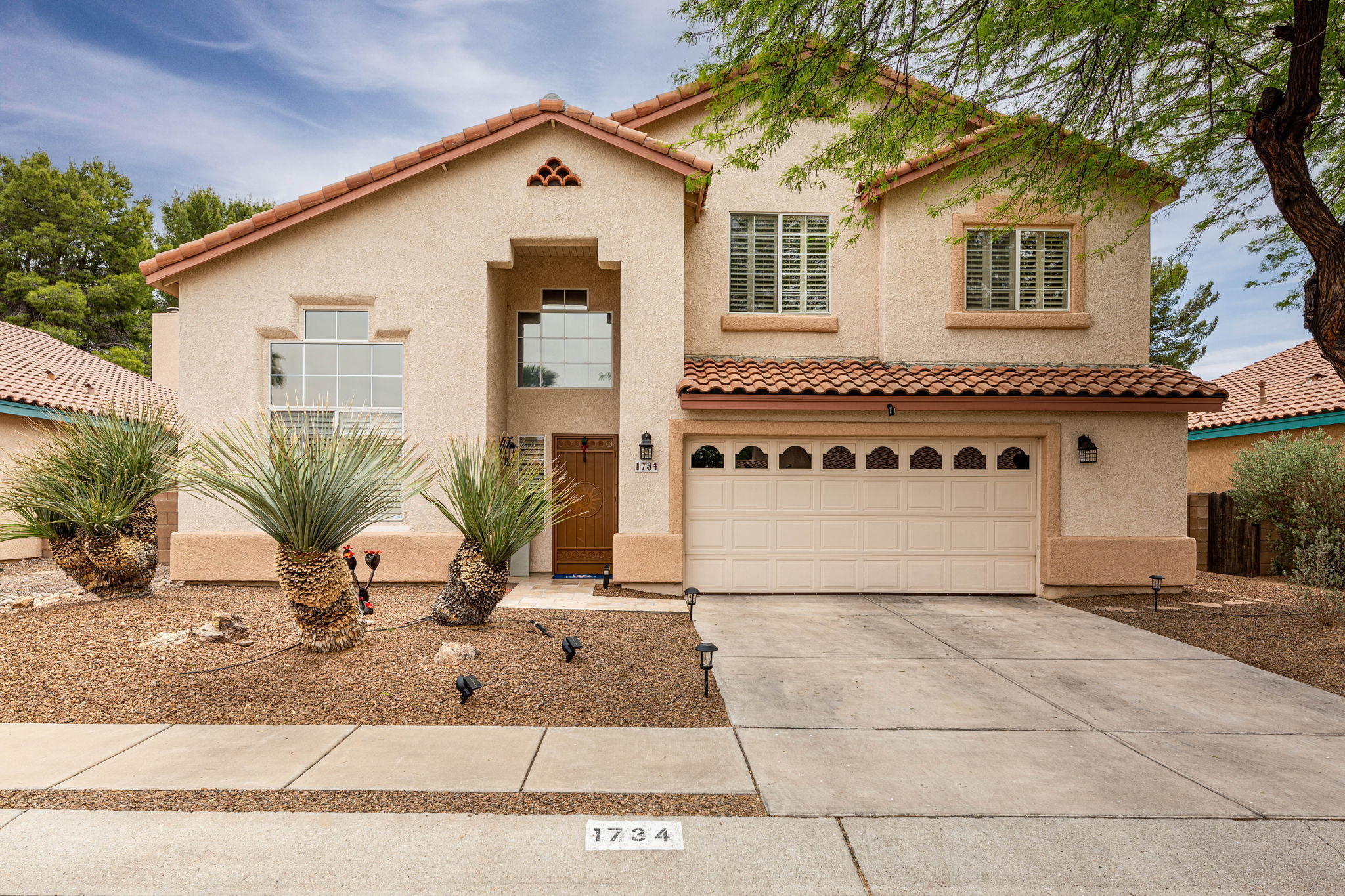 1734 North Sandstone Ridge Drive Tucson, AZ 85715 - Photo 2 of 30
