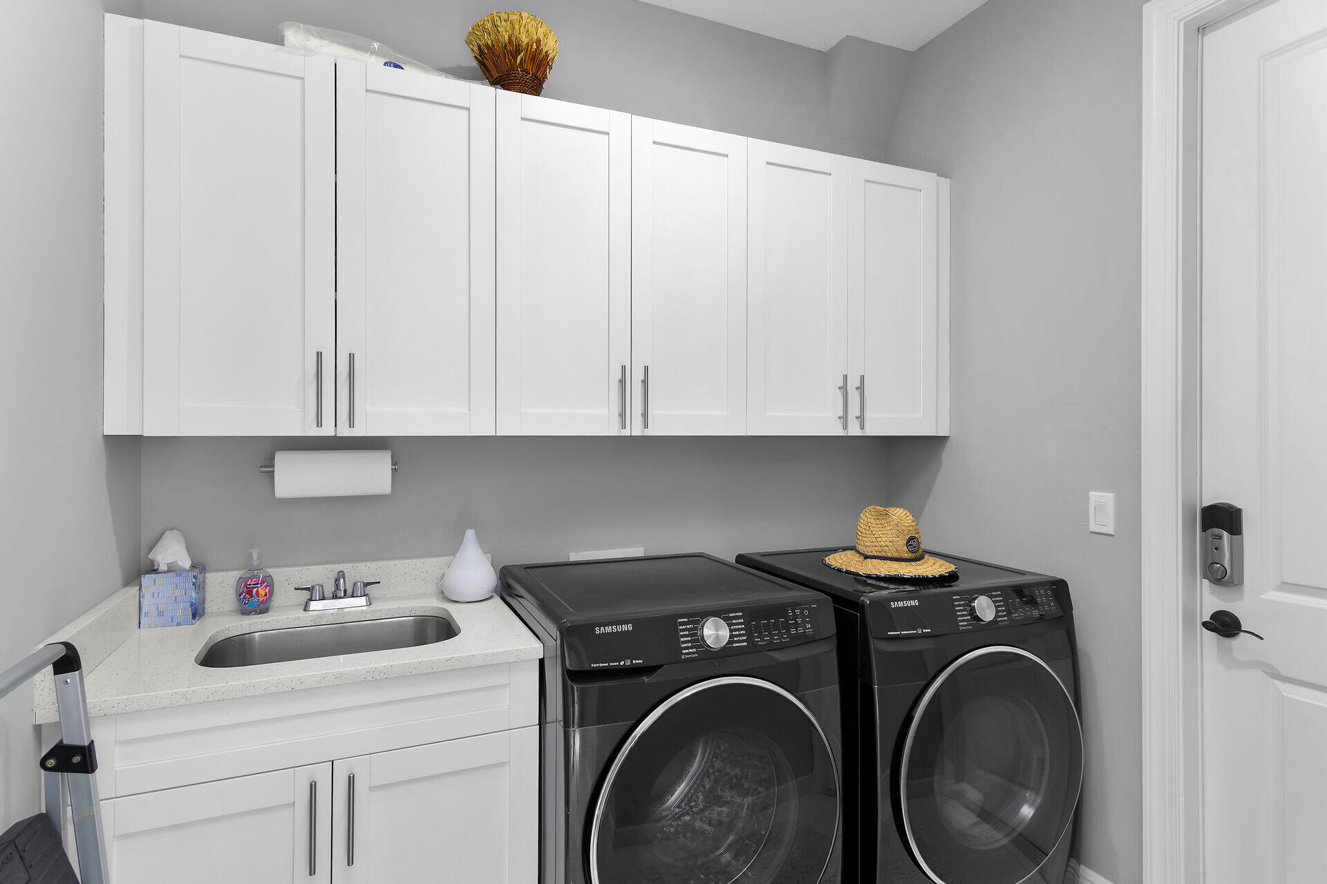 3625 54th Avenue Northeast Naples, FL 34120 - Photo 20 of 40 a utility room with dryer and washer