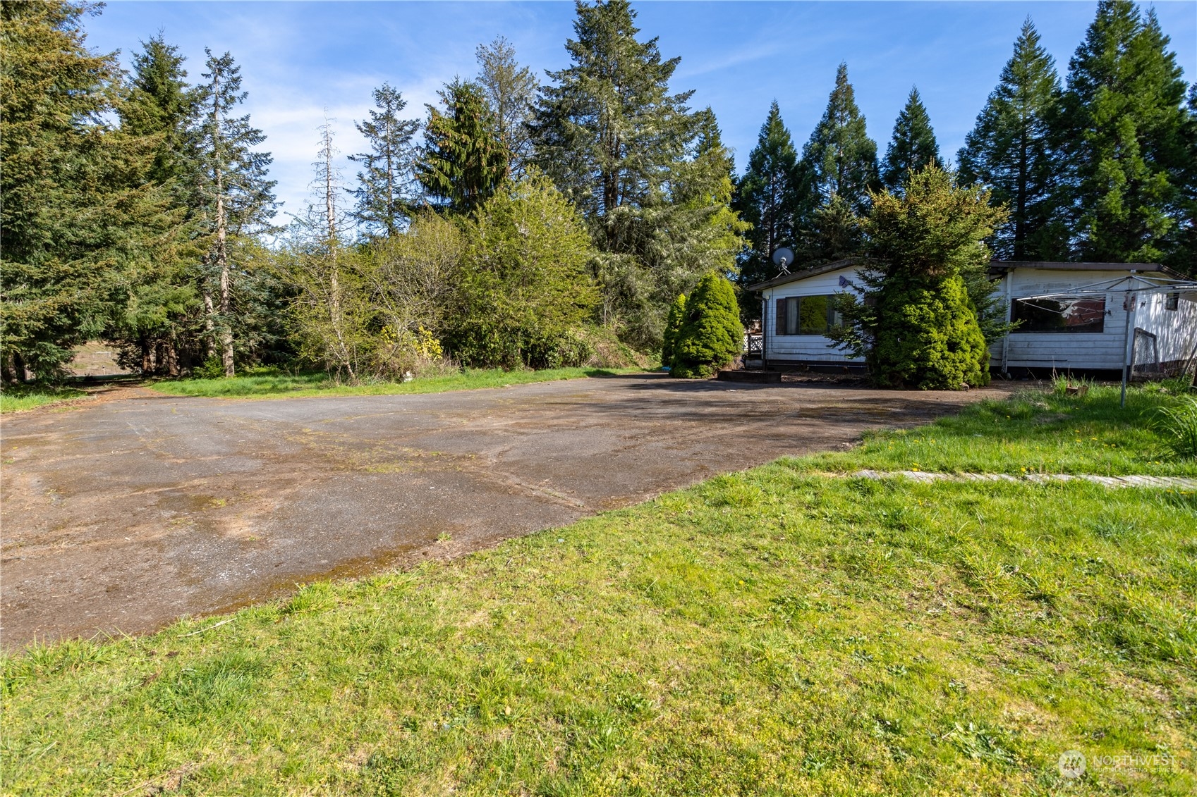 303 Kruger Road Onalaska, WA 98570 - Photo 3 of 23 Gallery Image 3