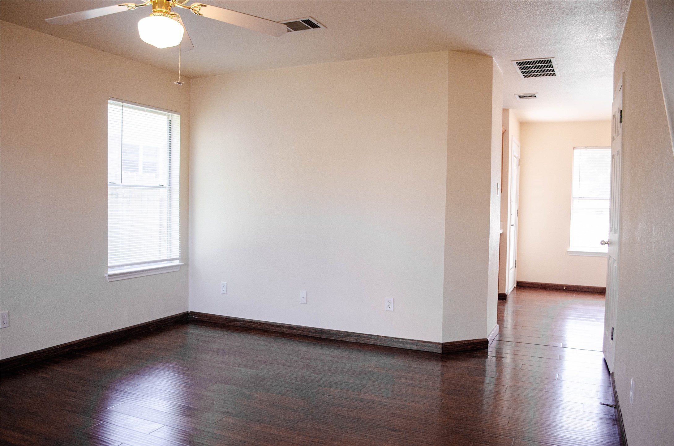 505 Shant Street Austin, TX 78748 - Photo 7 of 20