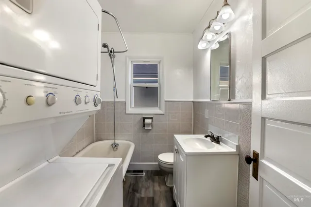 $230,000 | 401 Broadway Avenue North, Buhl, ID 83316