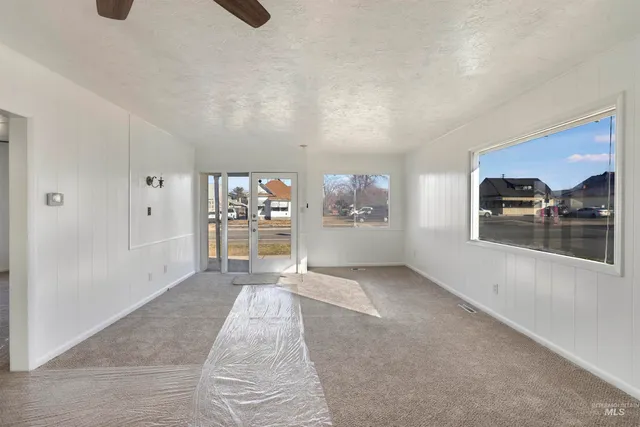 $230,000 | 401 Broadway Avenue North, Buhl, ID 83316