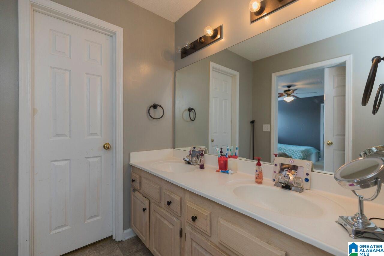 258 Park Pl Way Alabaster, AL 35007 - Photo 11 of 15