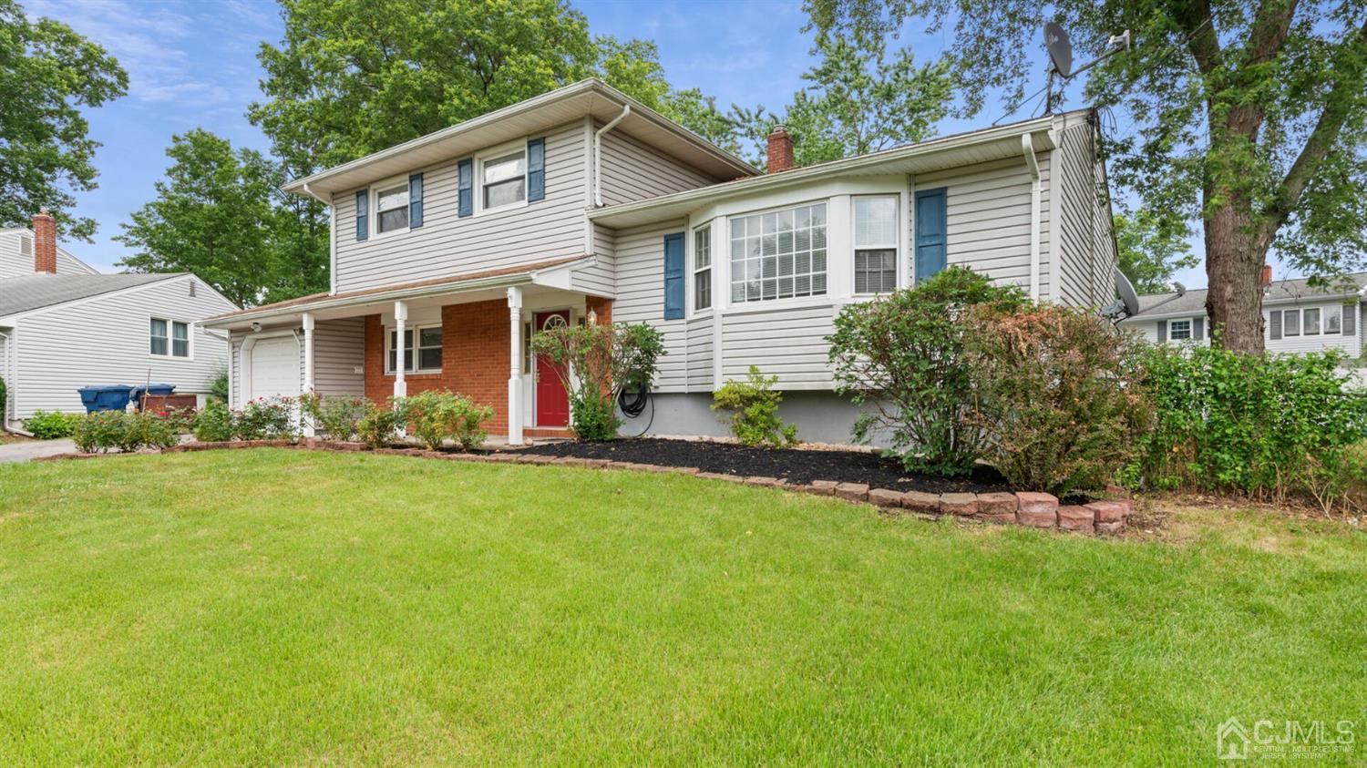 1478 Cherokee Road North Brunswick, NJ 08902 - Photo 2 of 24 Gallery Image 2