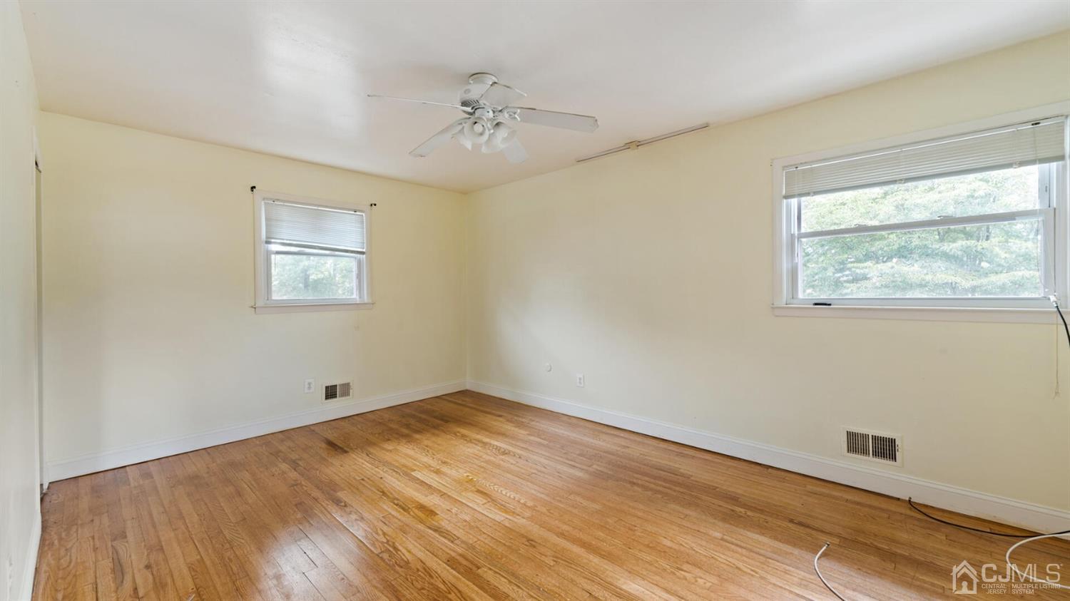 1478 Cherokee Road North Brunswick, NJ 08902 - Photo 17 of 24 Gallery Image 17