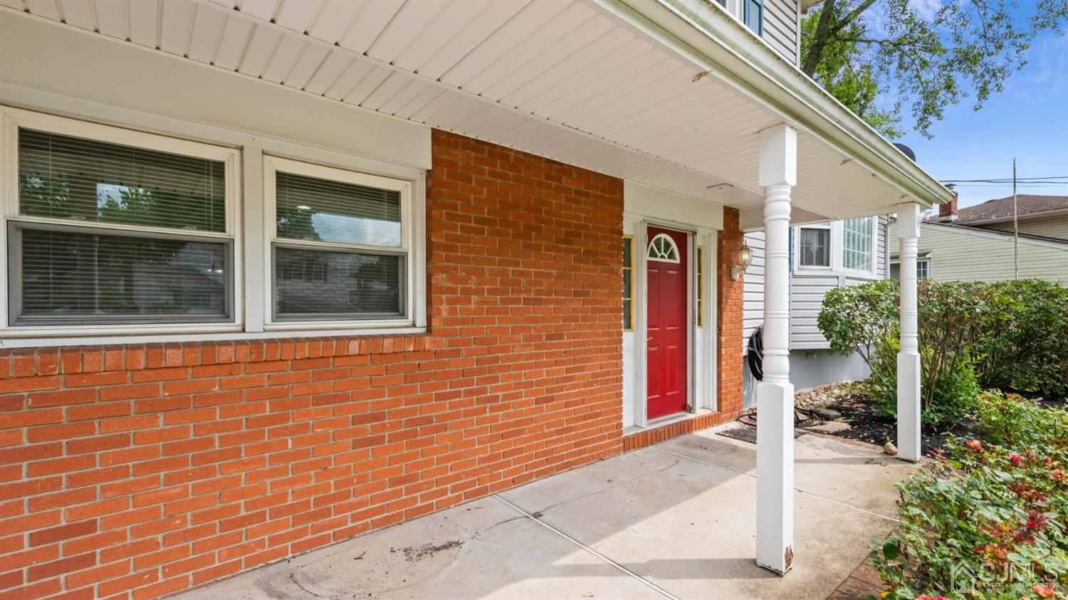 1478 Cherokee Road North Brunswick, NJ 08902 - Photo 4 of 24 Gallery Image 4