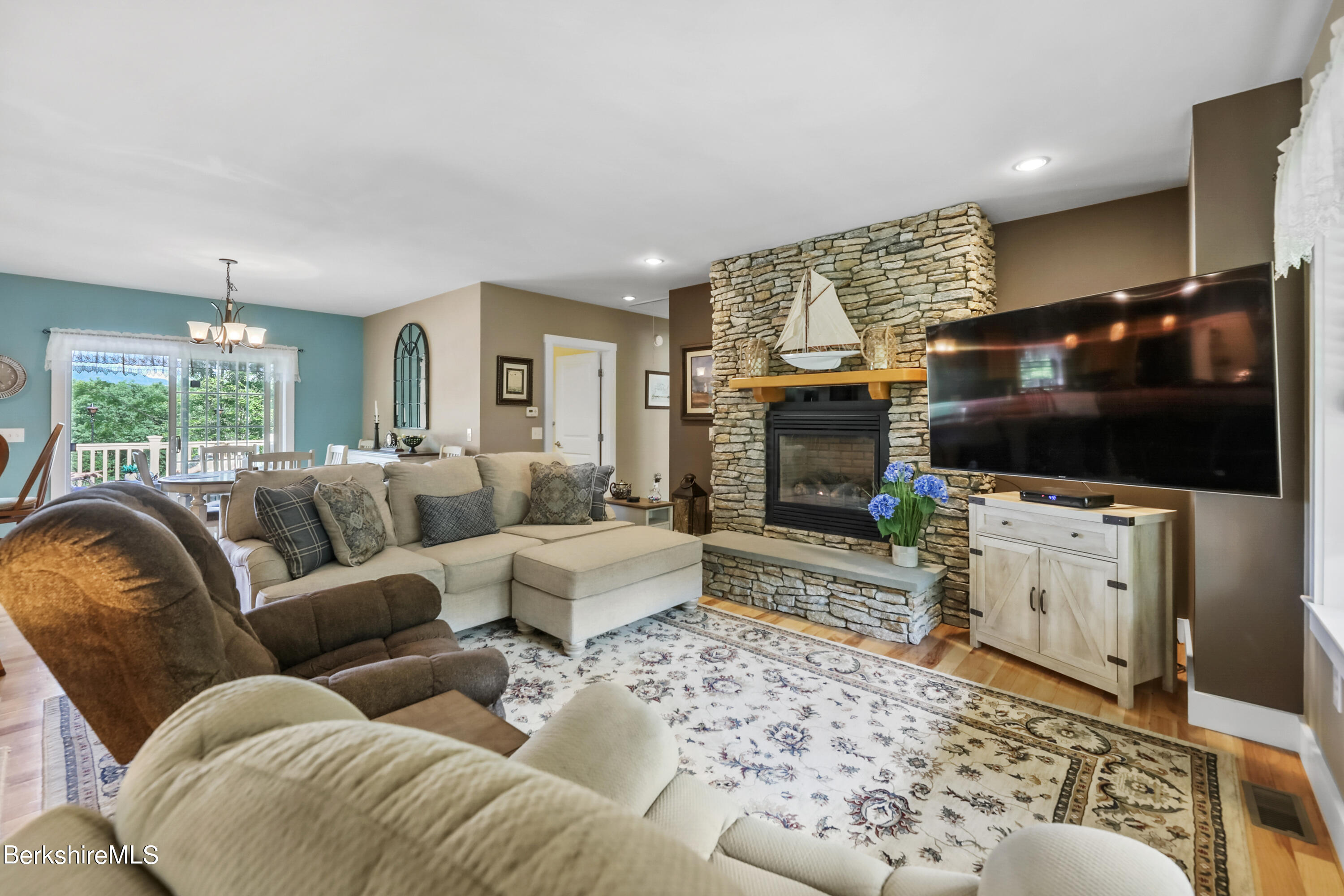 410 W Road Adams, MA 01220 - Photo 7 of 49 Living Room