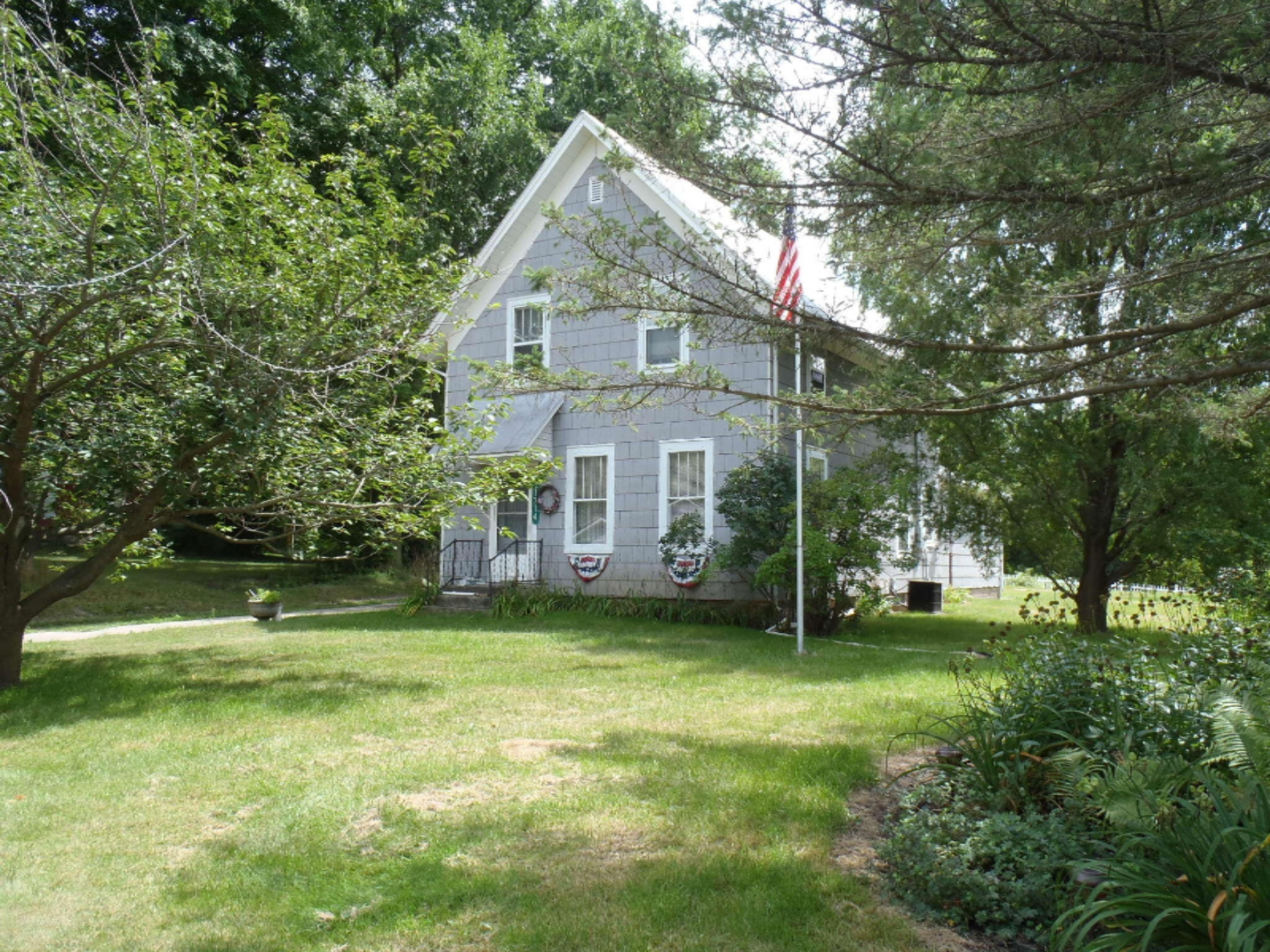 11714 Old Belding Road Northeast Belding, MI 48809 - Photo 1 of 17 P8140005