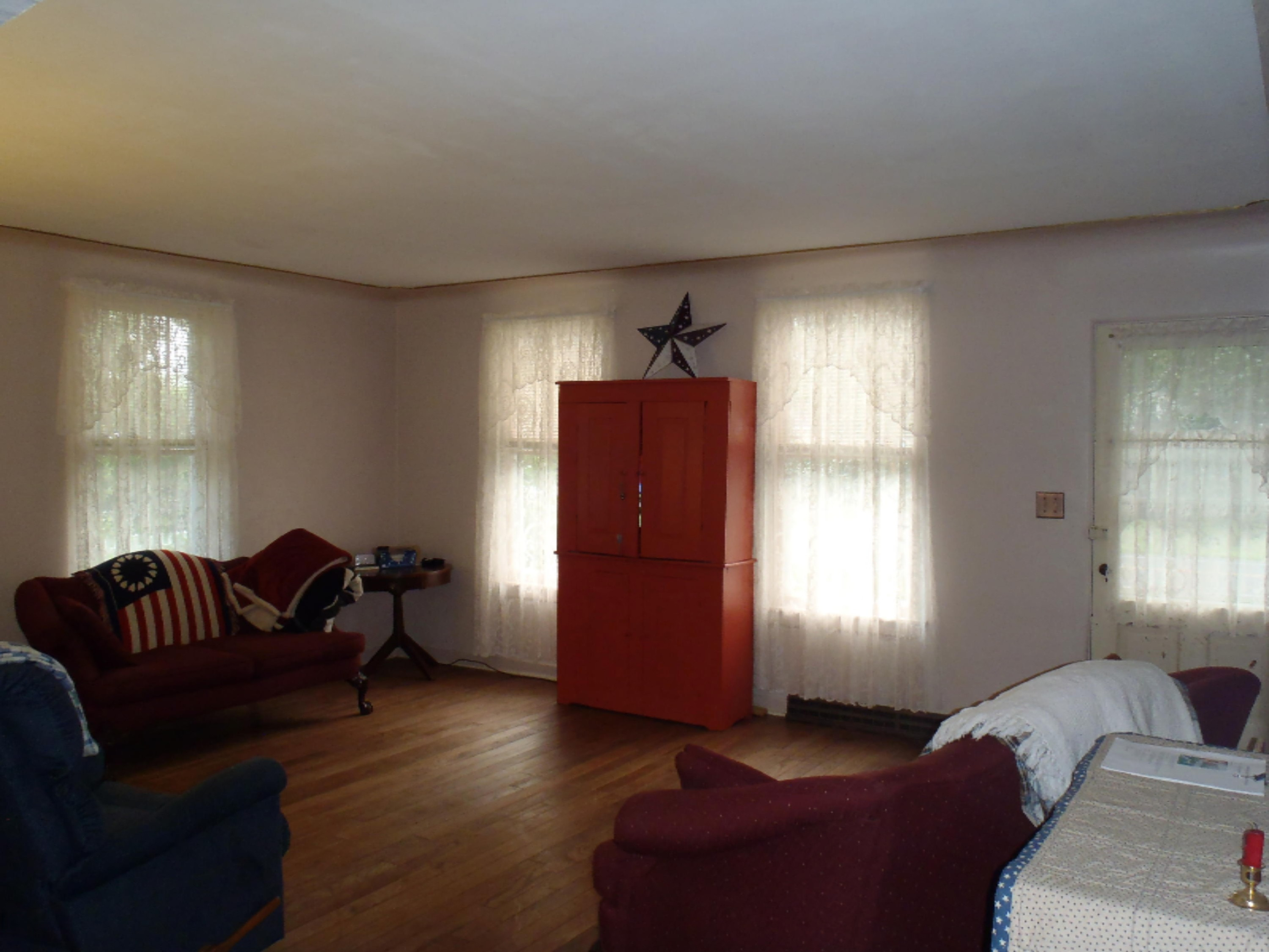 11714 Old Belding Road Northeast Belding, MI 48809 - Photo 3 of 17 Living Room