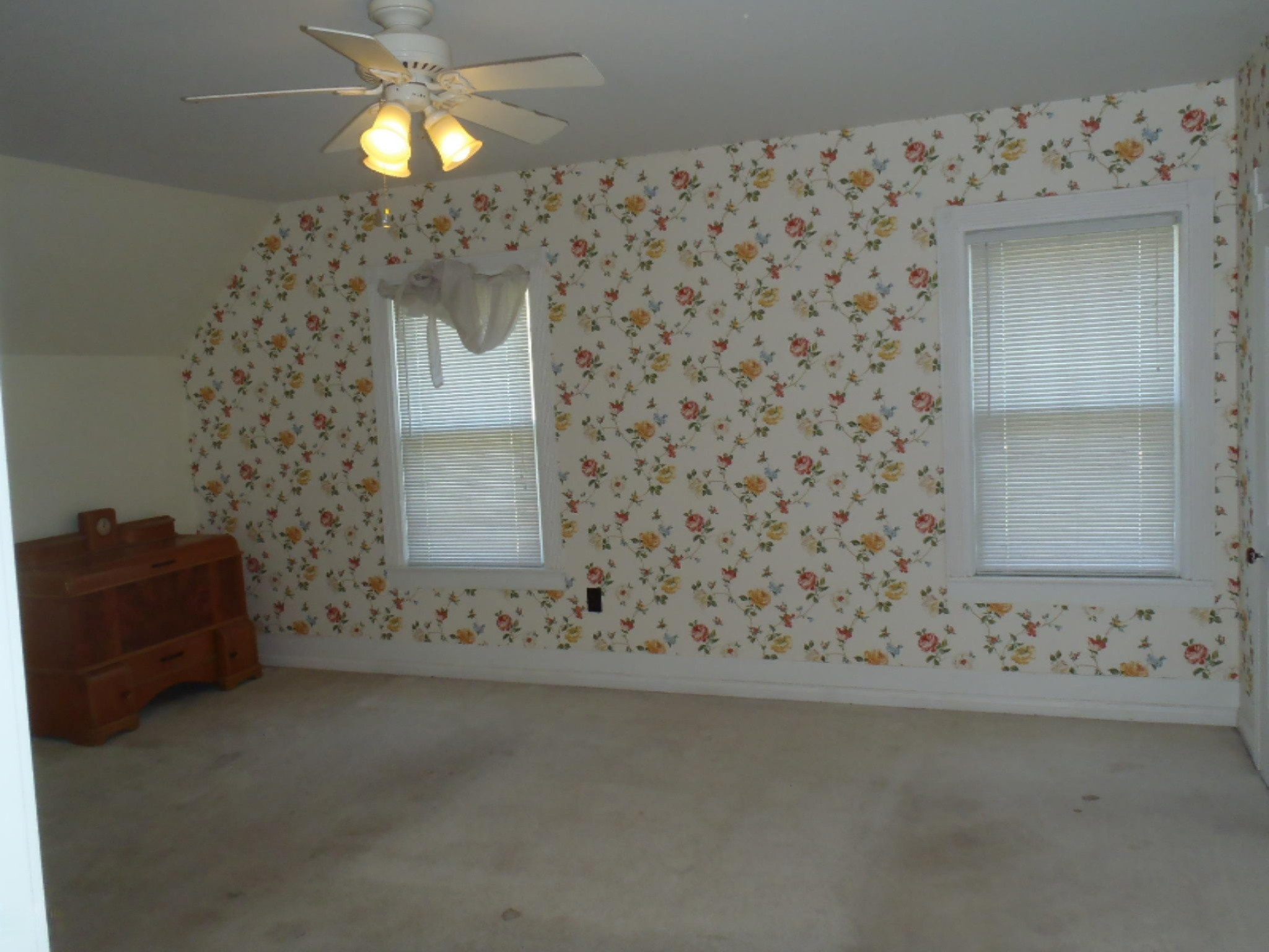11714 Old Belding Road Northeast Belding, MI 48809 - Photo 9 of 17 Master Bedroom