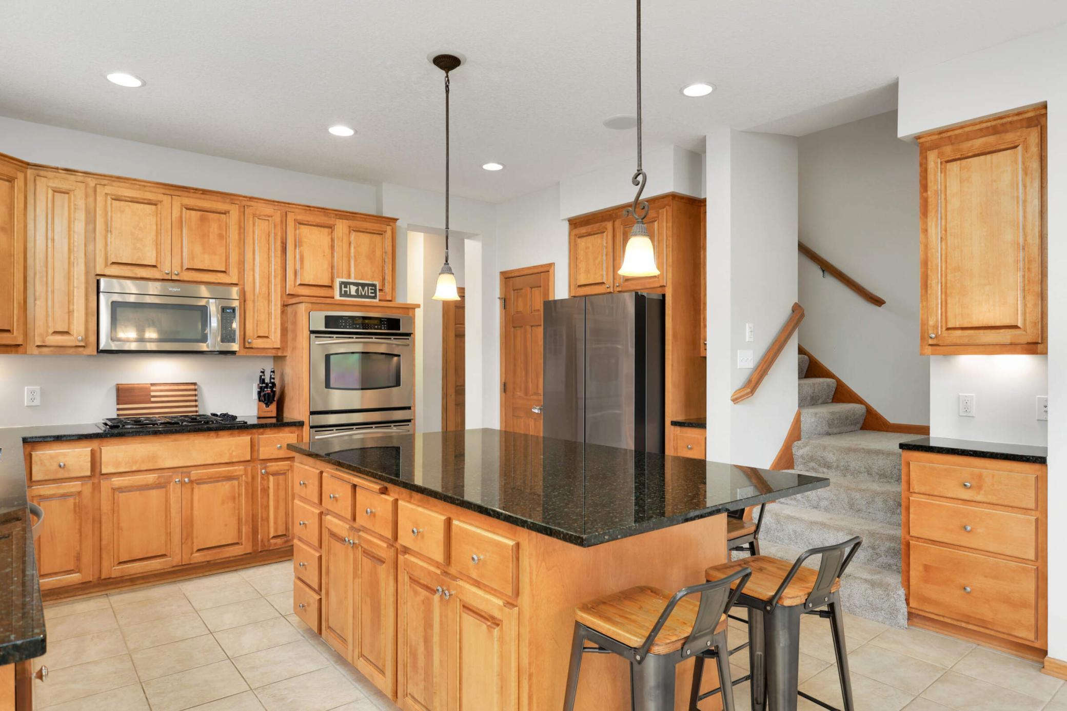 6855 Ruby Lane Chanhassen, MN 55317 - Photo 11 of 51