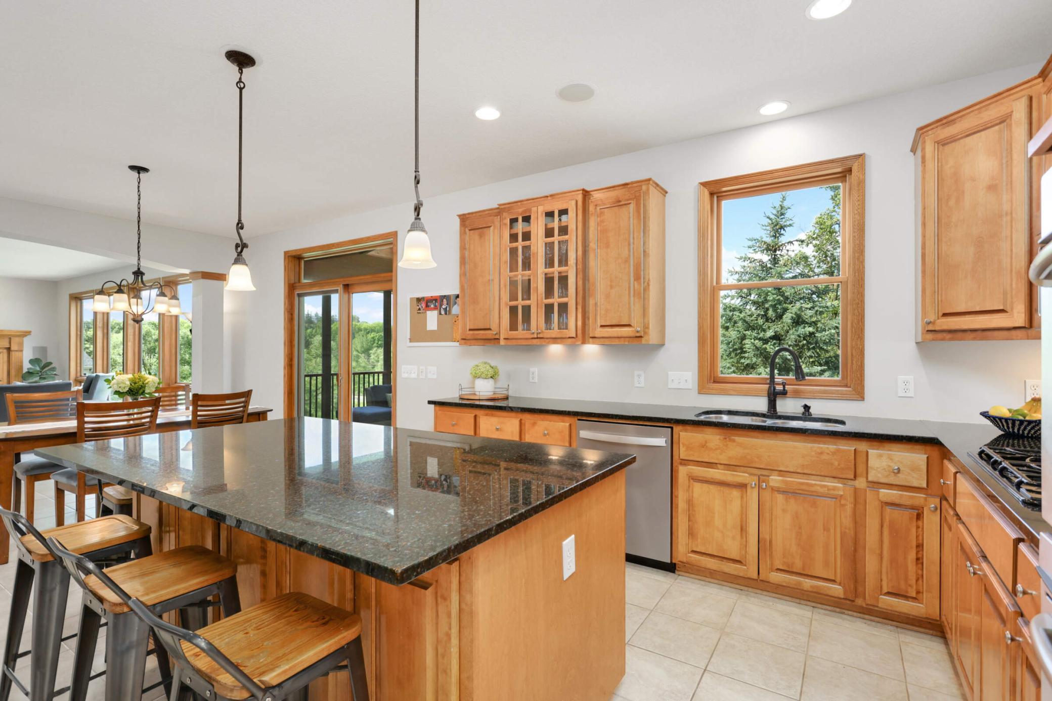 6855 Ruby Lane Chanhassen, MN 55317 - Photo 13 of 51